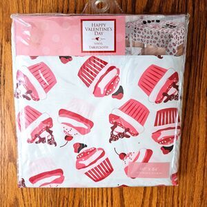 Valentine's Day Vinyl Tablecloth 60 x 84 Oblong Pink Cupcakes New